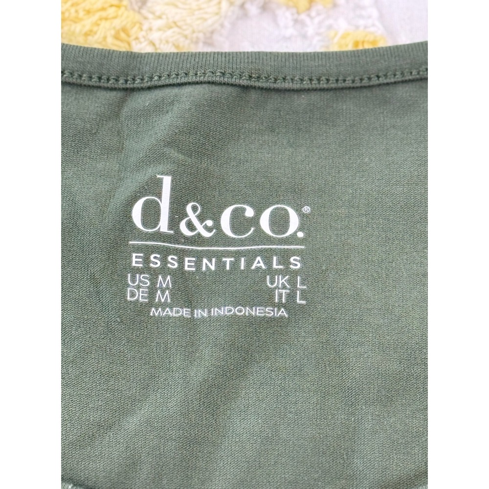 D&Co Essentials Olive Green Scoop Neck Top with Button Sleeve Detail Size M - Picture 7 of 9